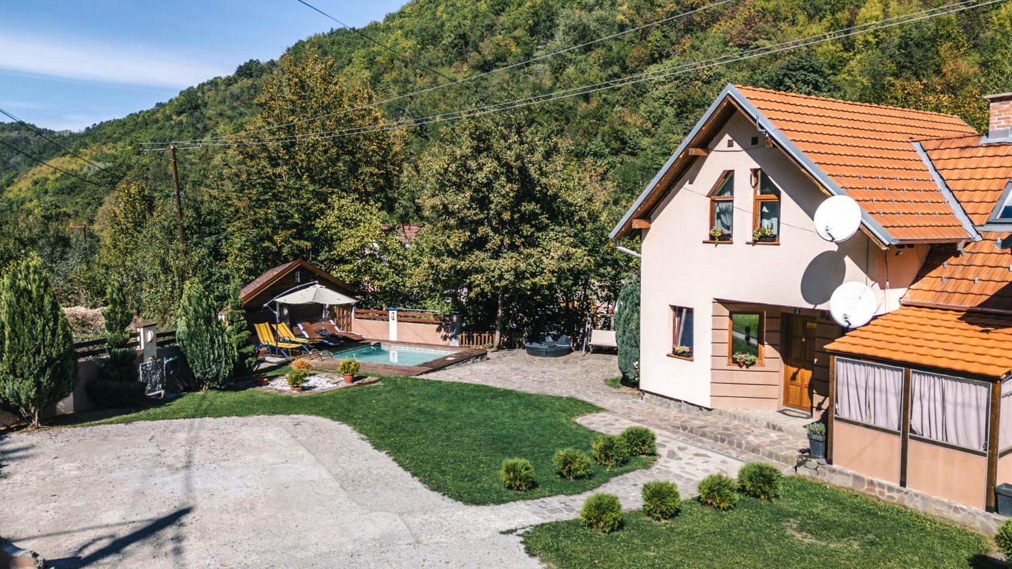 Lodge Zeleni Svet Crni Vrh Εξωτερικό φωτογραφία