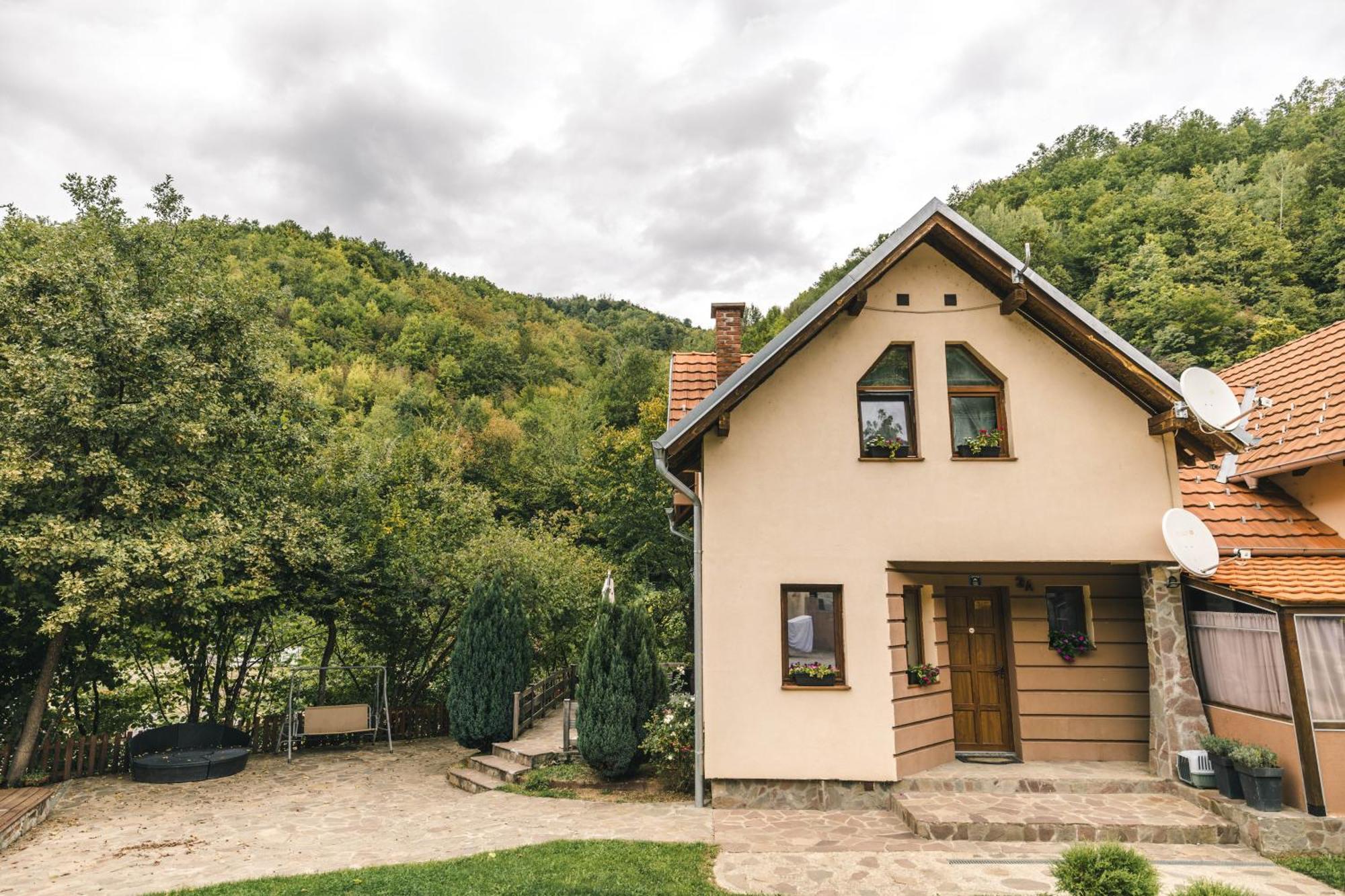 Lodge Zeleni Svet Crni Vrh Εξωτερικό φωτογραφία